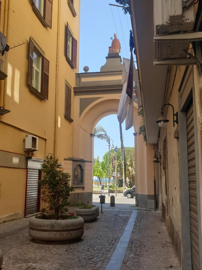 La Residenza Della Fenice Castellammare di Stabia Bagian luar foto